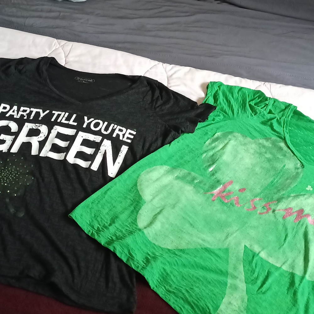 Plus size women's Saint Patrick Day Tees Maurices size 2